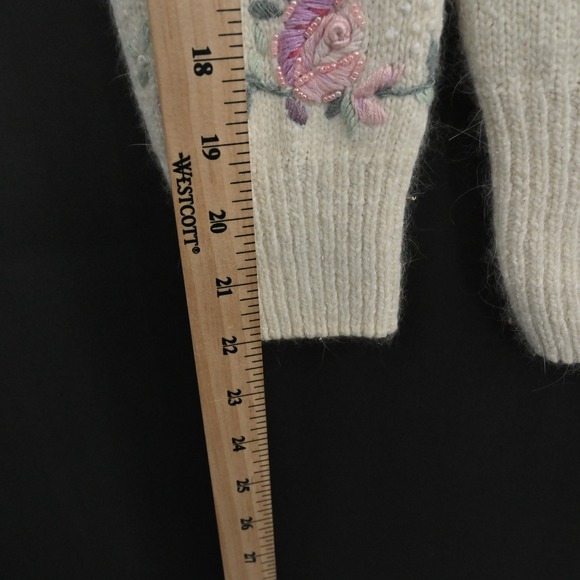 Vtg Granny Core Silk Angora Embroidered Sweater Size‎ L Lambswool Floral Pearl - Picture 5 of 12